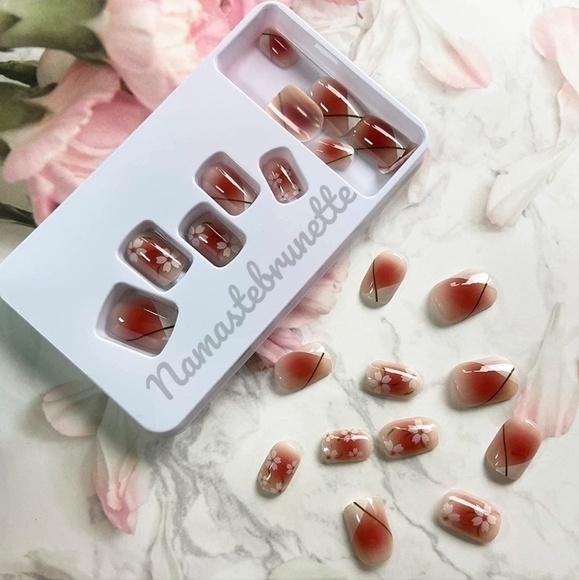 2/$16 Floral Press On Nails - Picture 8 of 14